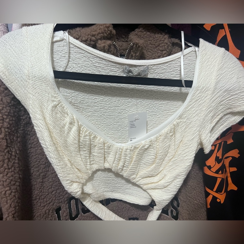 Off white crop top with tie infront